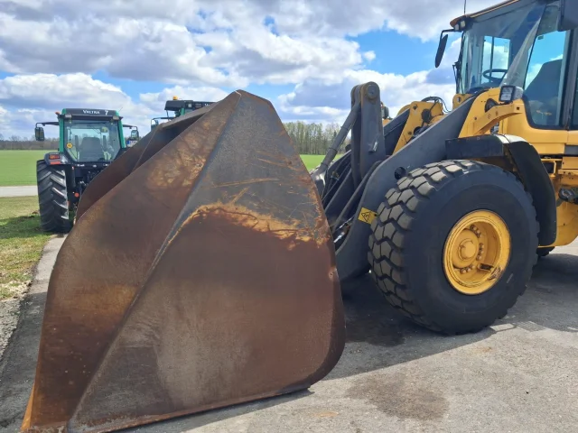 Image of Volvo L120F 179kW