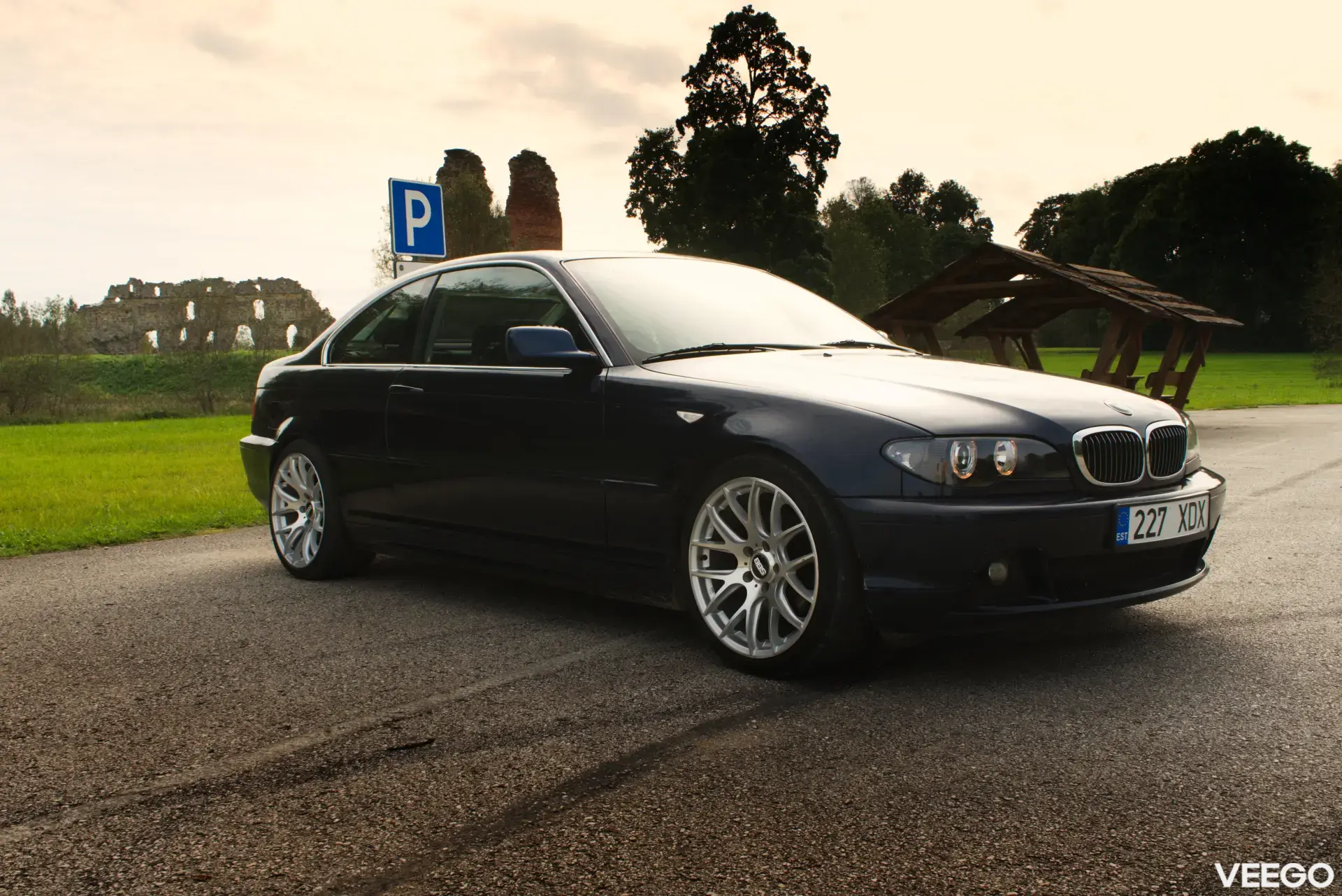 BMW 325 2.5 141kW