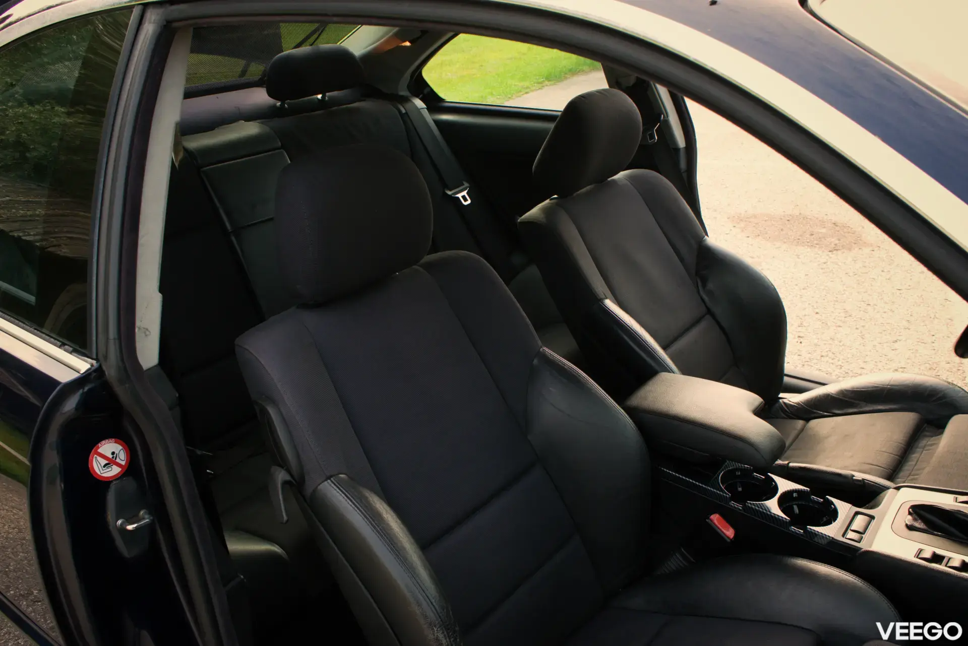 BMW 325 2.5 141kW