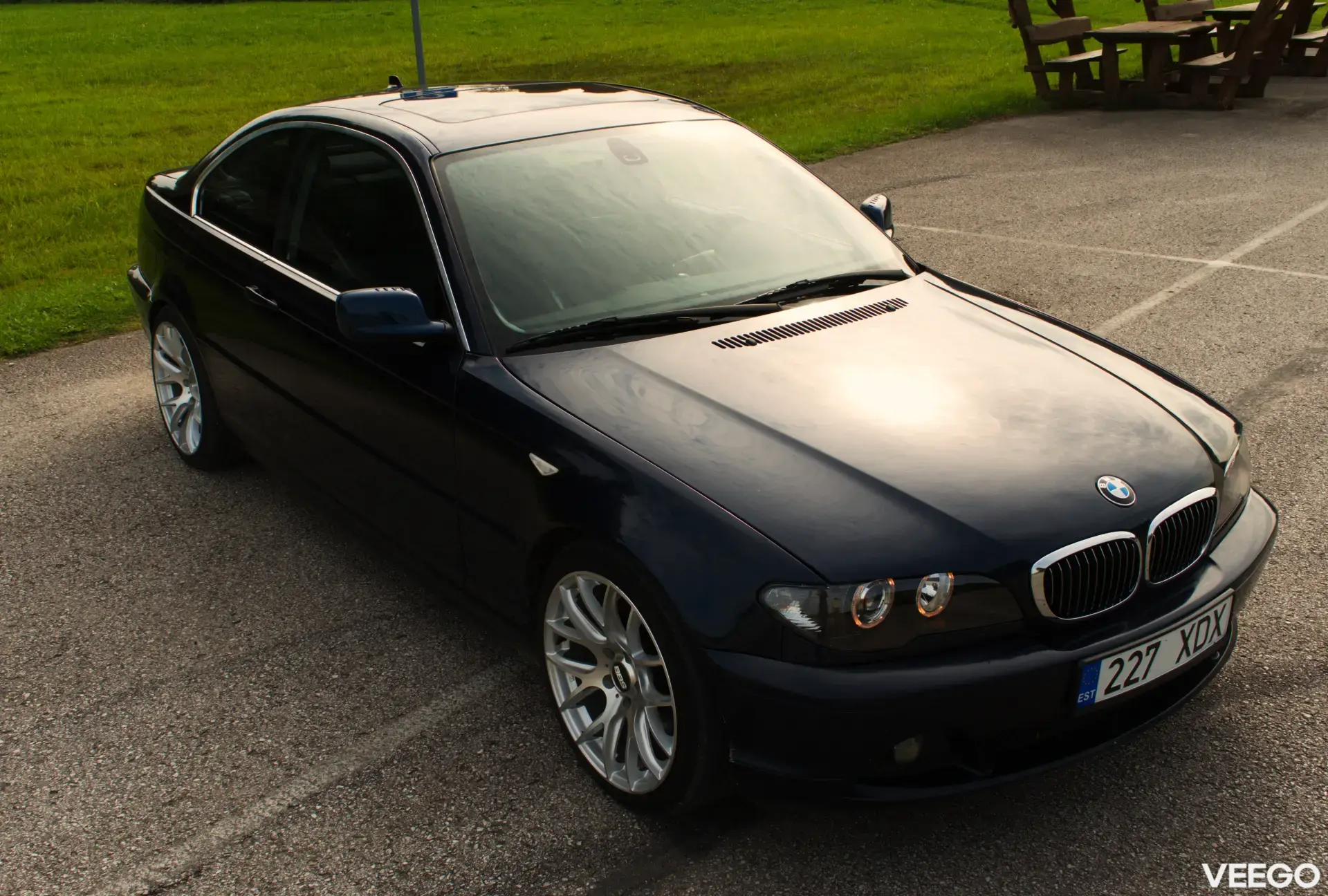 BMW 325 2.5 141kW