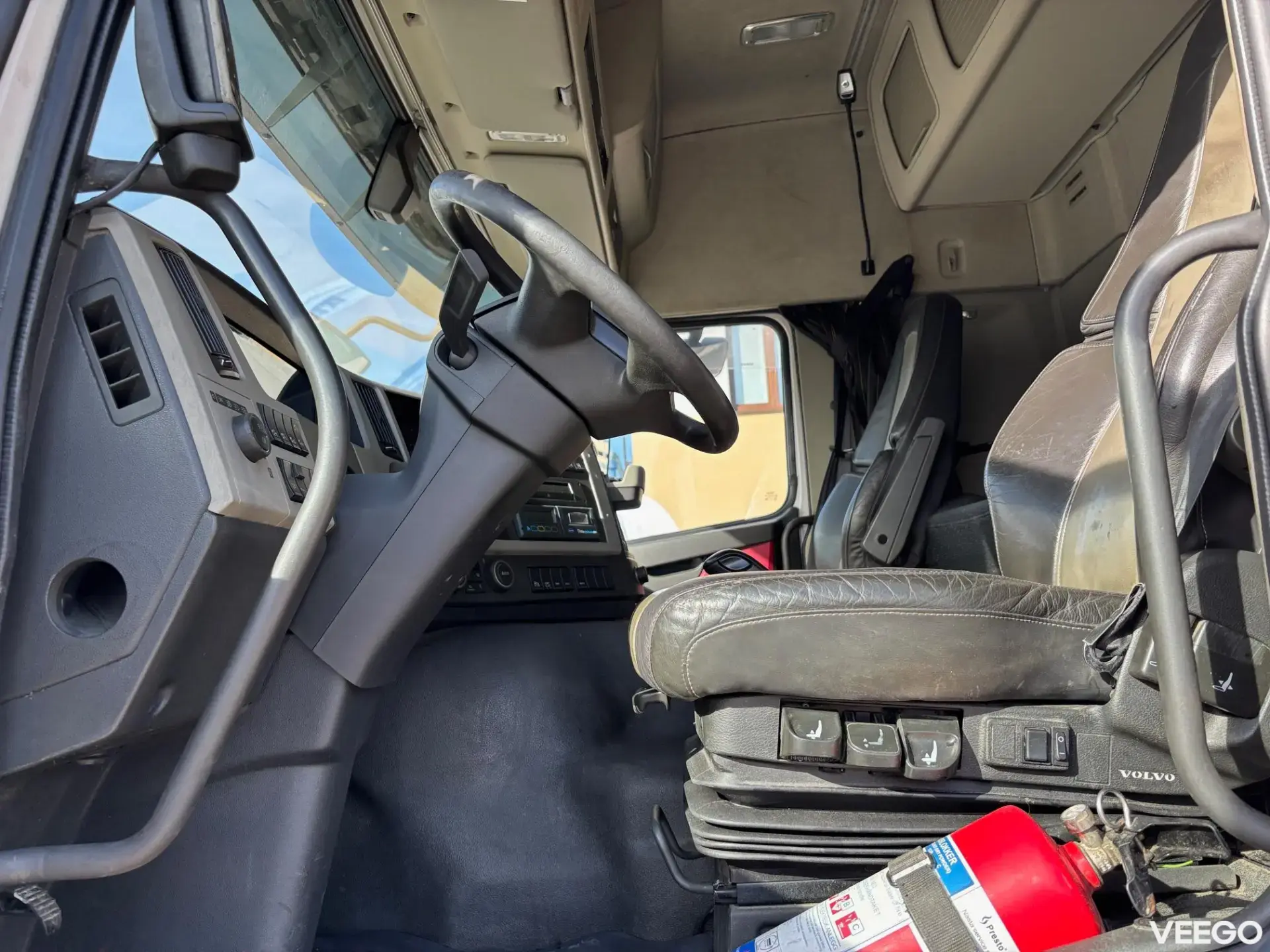 Volvo FM 6X2*4 + RETARDER + CARRIER SUPRA 1250 375kW