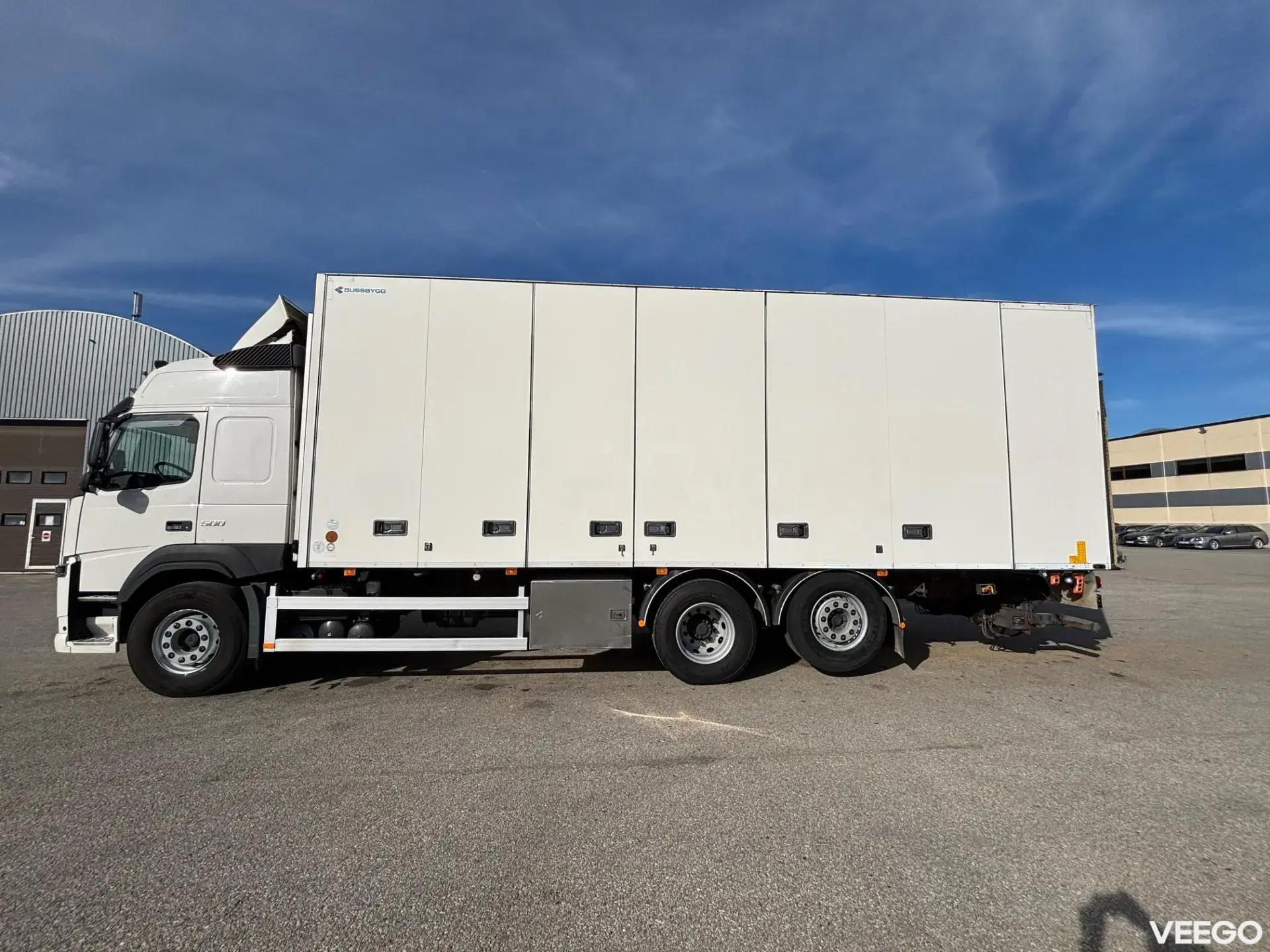 Volvo FM 6X2*4 + RETARDER + CARRIER SUPRA 1250 375kW