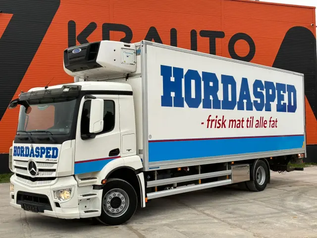 Image of Mercedes-Benz Antos CARRIER SUPRA 1250 Mt / BOX L=8674 mm 260kW