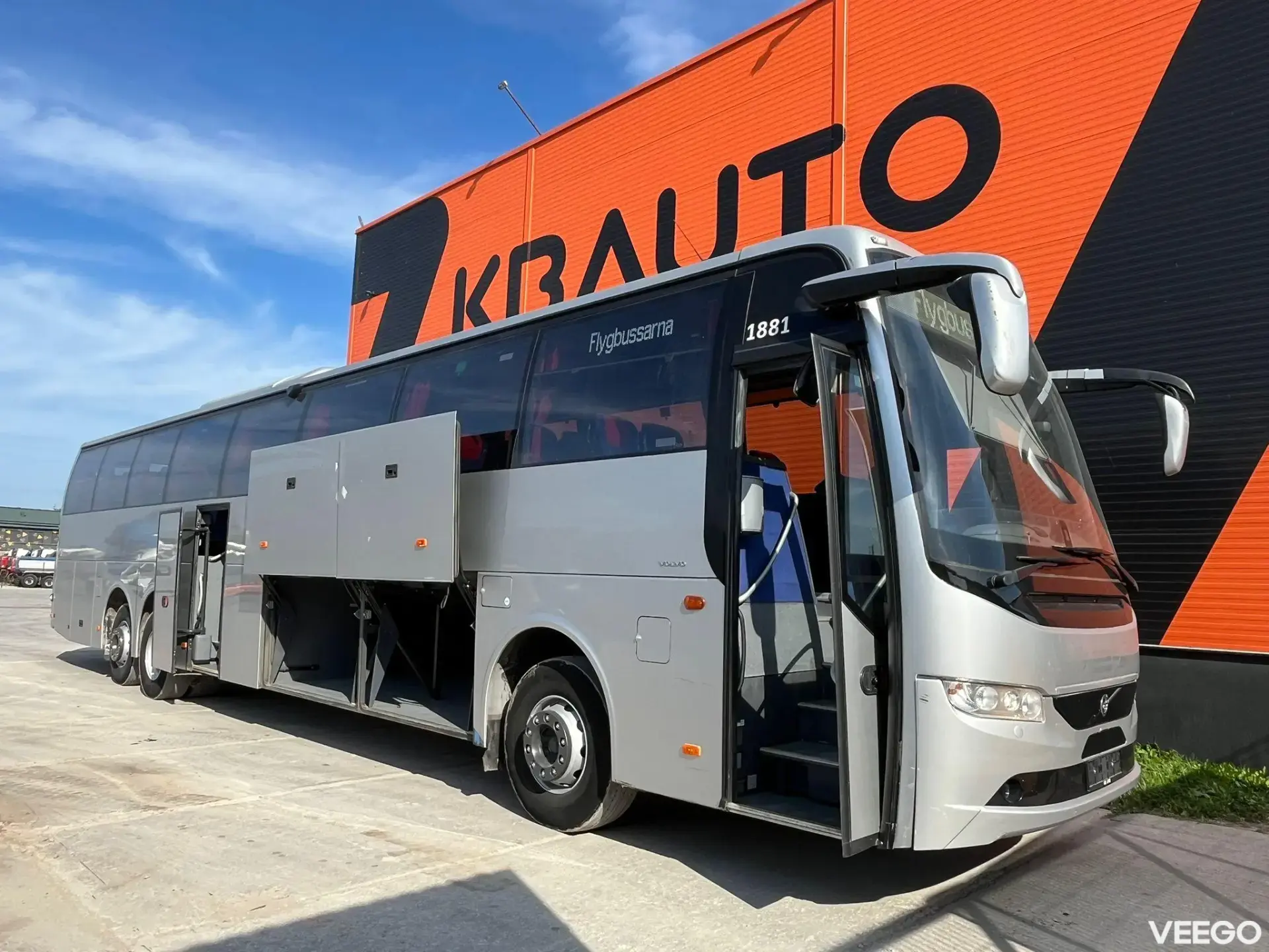 Volvo B8R 9700 H 61+1 SEATS / AC / AUXILIARY HEATER / WC 240kW