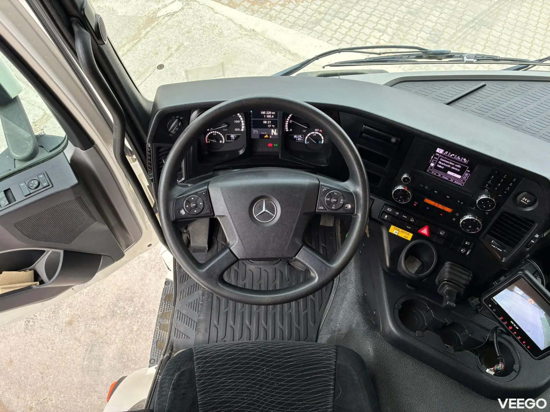 Mercedes-Benz Antos CARRIER SUPRA 1250 Mt / BOX L=8674 mm 260kW
