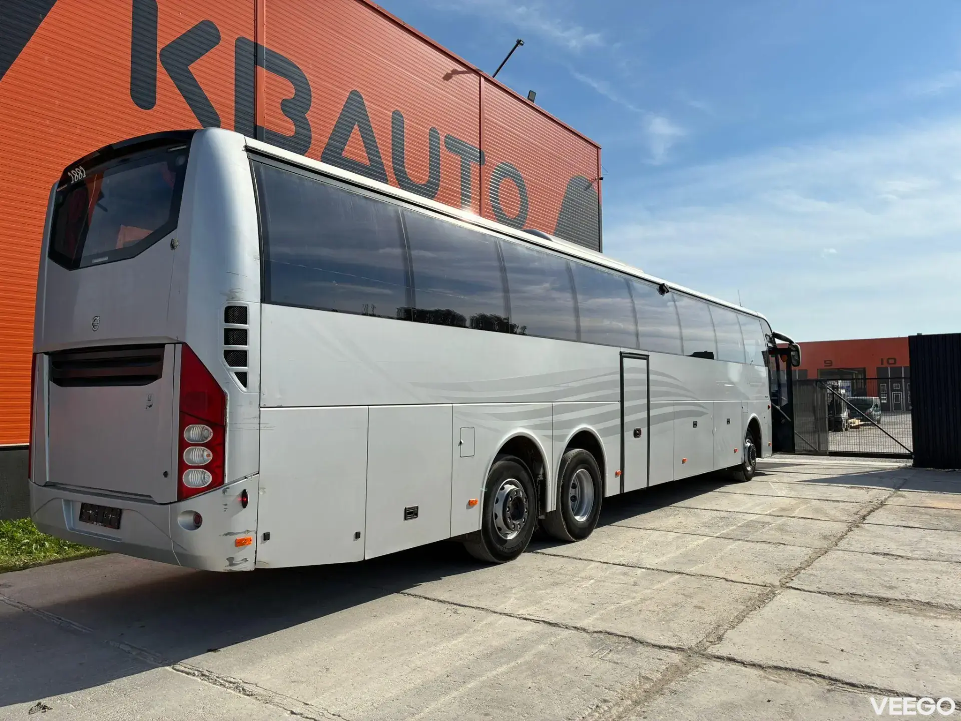 Volvo B8R 9700 H 61+1 SEATS / AC / AUXILIARY HEATER / WC 240kW
