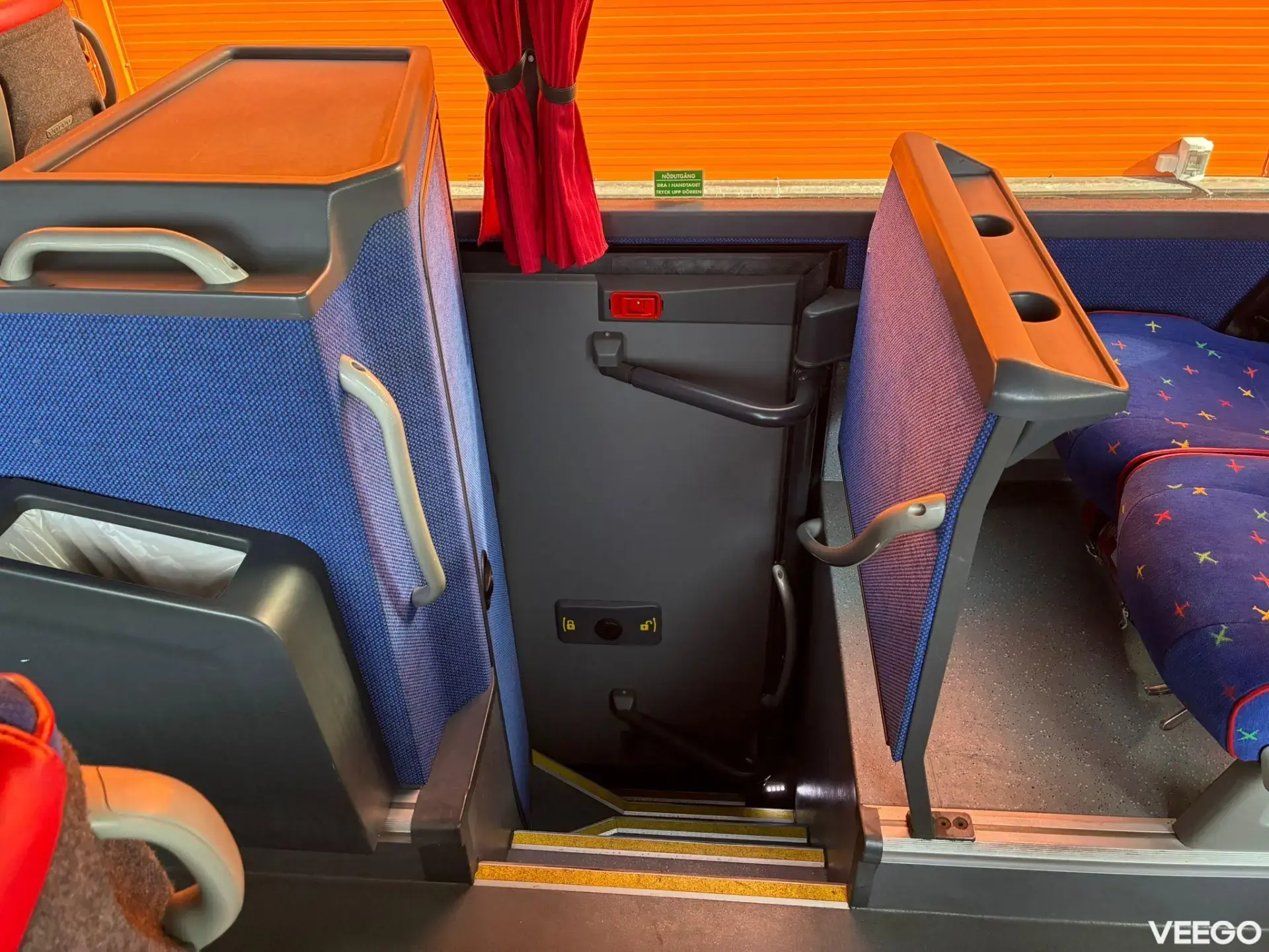 Volvo B8R 9700 H 61+1 SEATS / AC / AUXILIARY HEATER / WC 240kW
