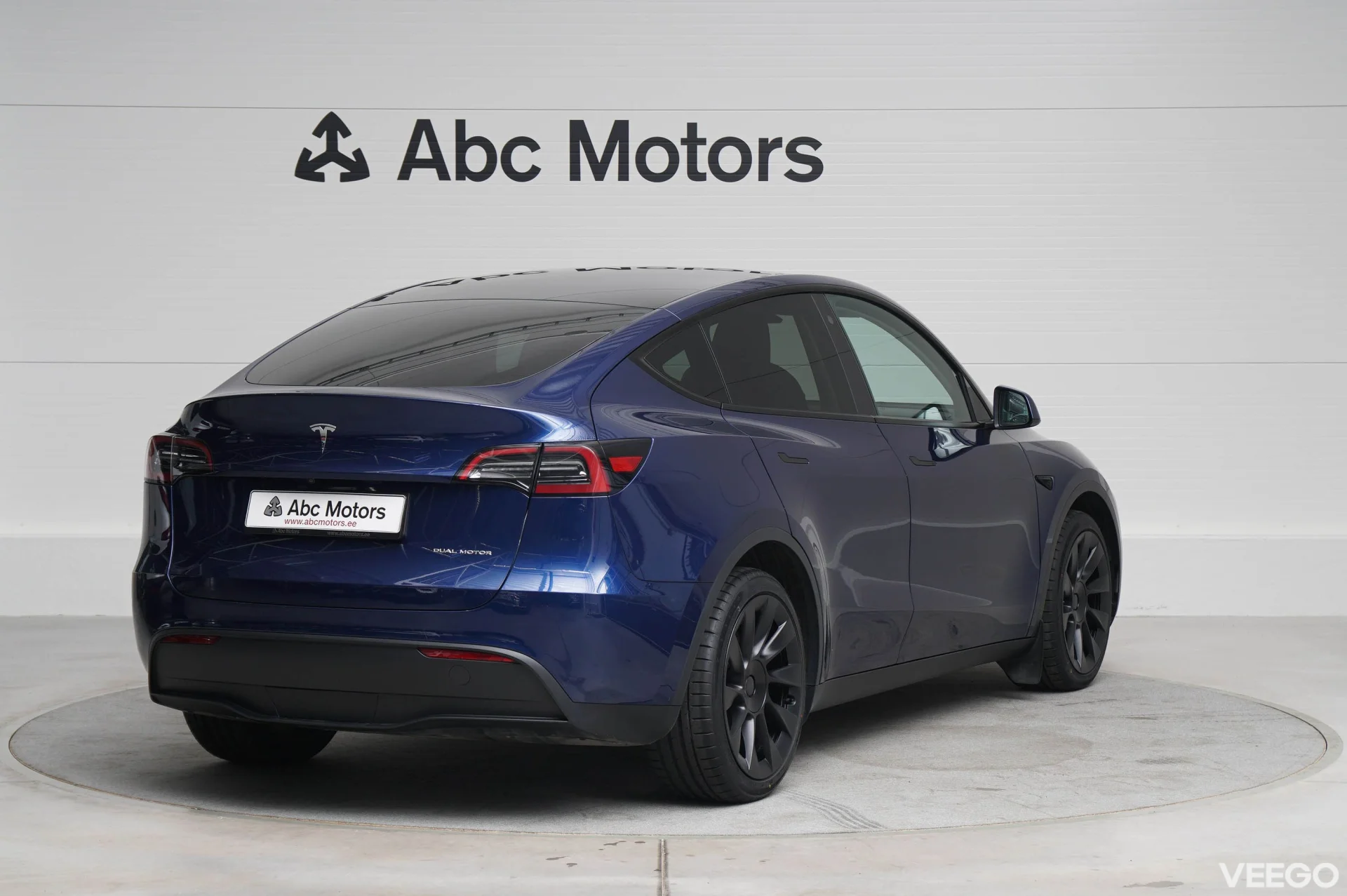 Tesla Model Y LONG RANGE DUAL MOTOR AWD 378kW