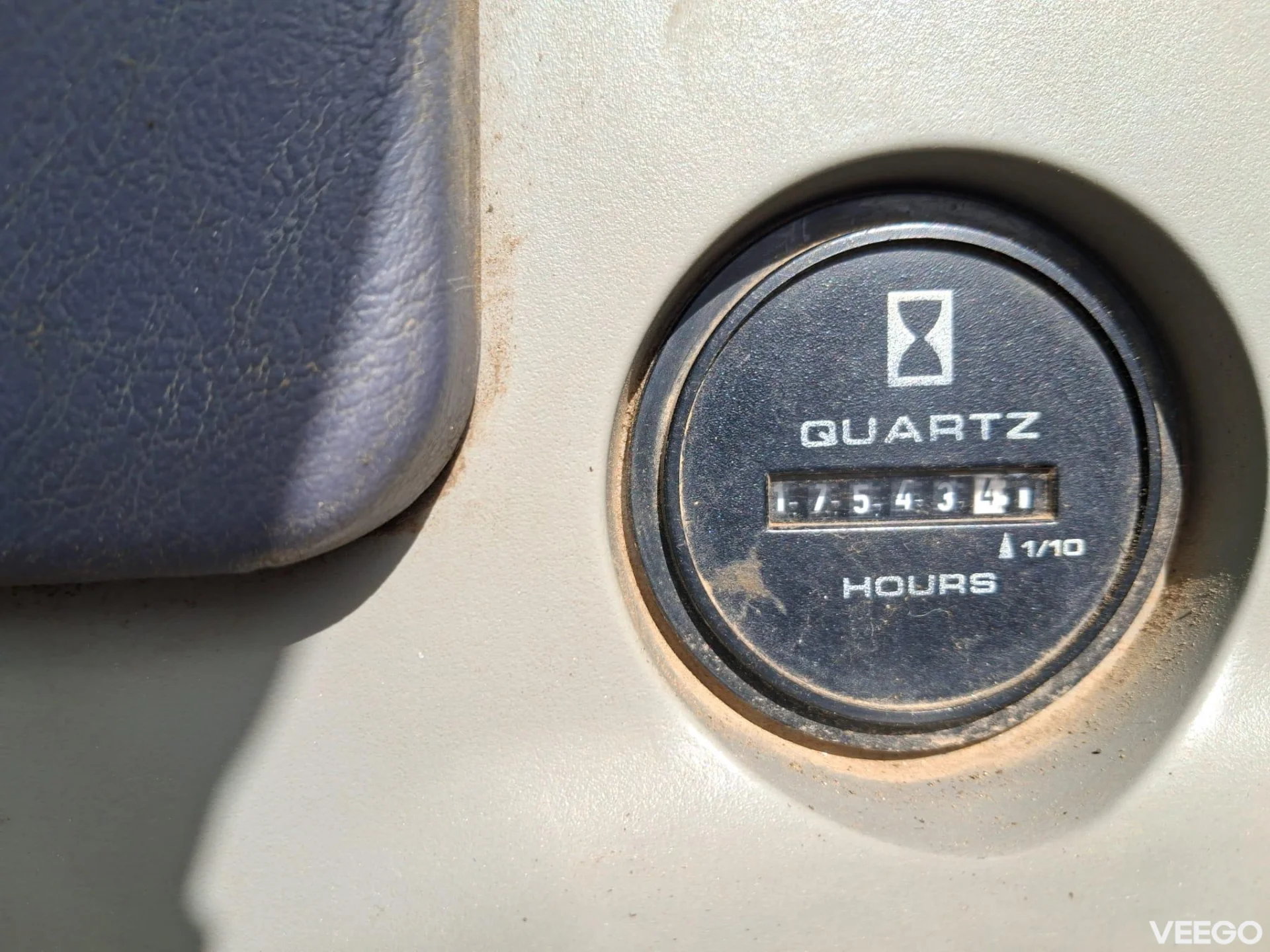 New Holland E135SR kW