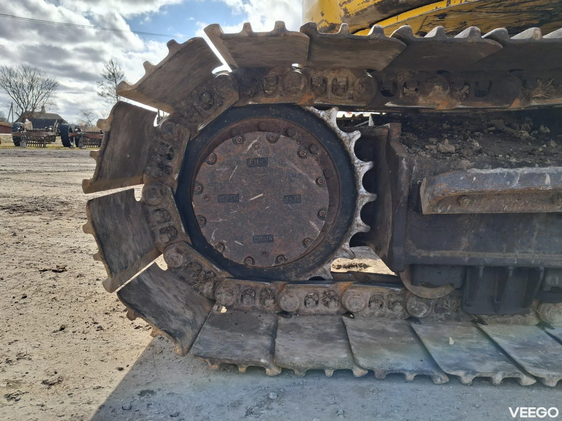 New Holland E135SR kW