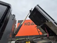 Volvo FH 540 8x4 RETARDER / TANDEM AXLE LIFT / BOX L=5649 mm 405kW thumbnail