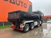 Volvo FH 540 8x4 RETARDER / TANDEM AXLE LIFT / BOX L=5649 mm 405kW thumbnail