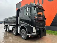 Volvo FH 540 8x4 RETARDER / TANDEM AXLE LIFT / BOX L=5649 mm 405kW thumbnail