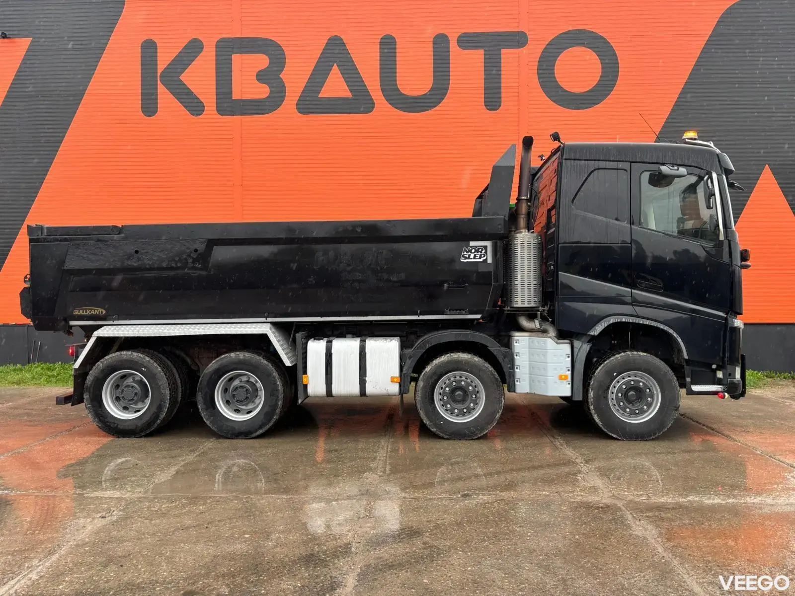 Volvo FH 540 8x4 RETARDER / TANDEM AXLE LIFT / BOX L=5649 mm 405kW