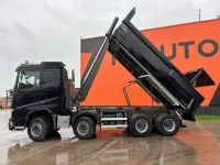 Volvo FH 540 8x4 RETARDER / TANDEM AXLE LIFT / BOX L=5649 mm 405kW thumbnail
