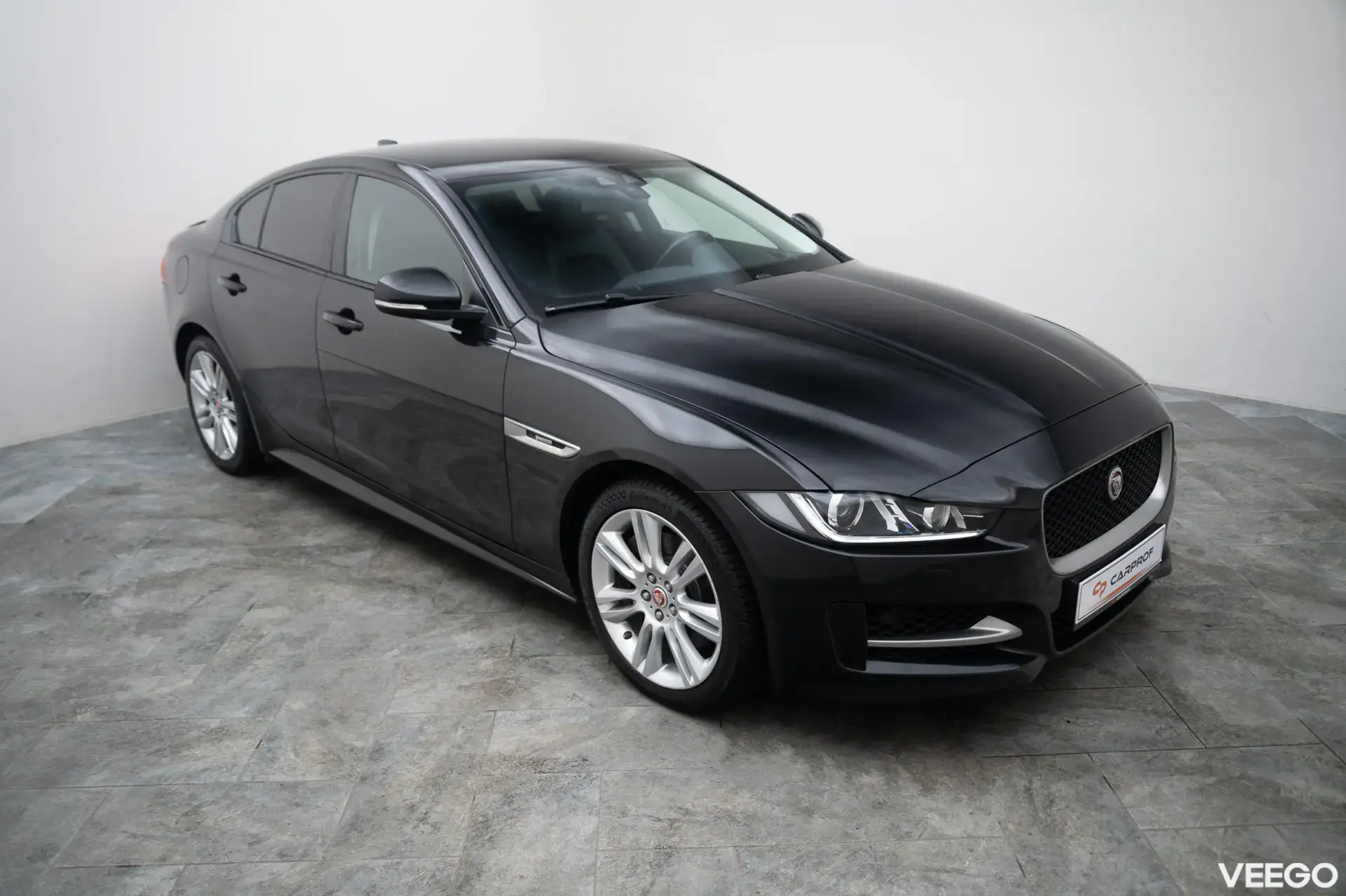 Jaguar XE R-Sport AWD 2.0 132kW