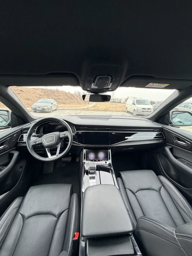 Image of Audi Q8 Black Plus Facelift 3.0 210kW