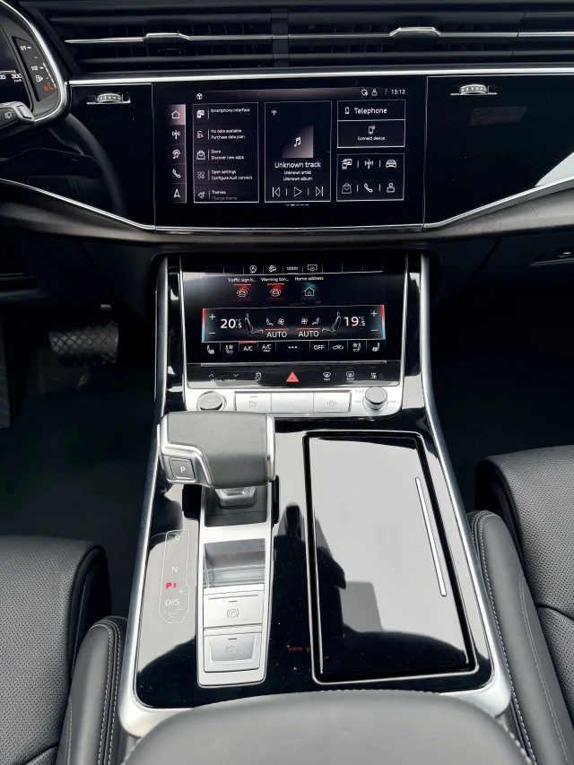 Image of Audi Q8 Black Plus Facelift 3.0 210kW