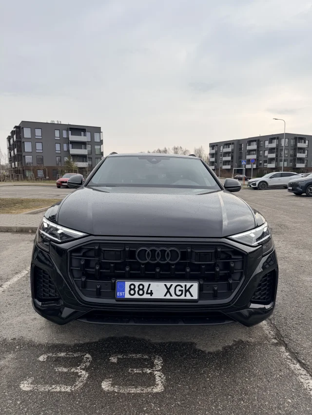 Image of Audi Q8 Black Plus Facelift 3.0 210kW