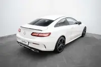 Mercedes-Benz E220 d Coupe AMG 2.0 143kW thumbnail