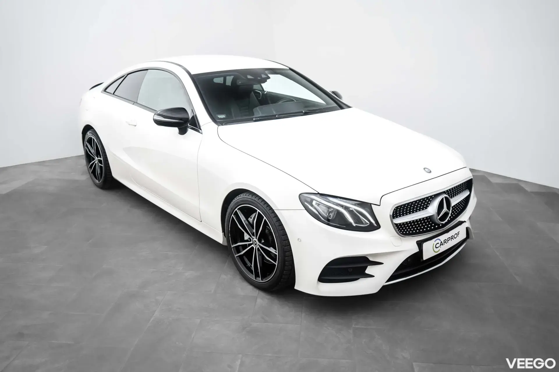 Mercedes-Benz E220 d Coupe AMG 2.0 143kW