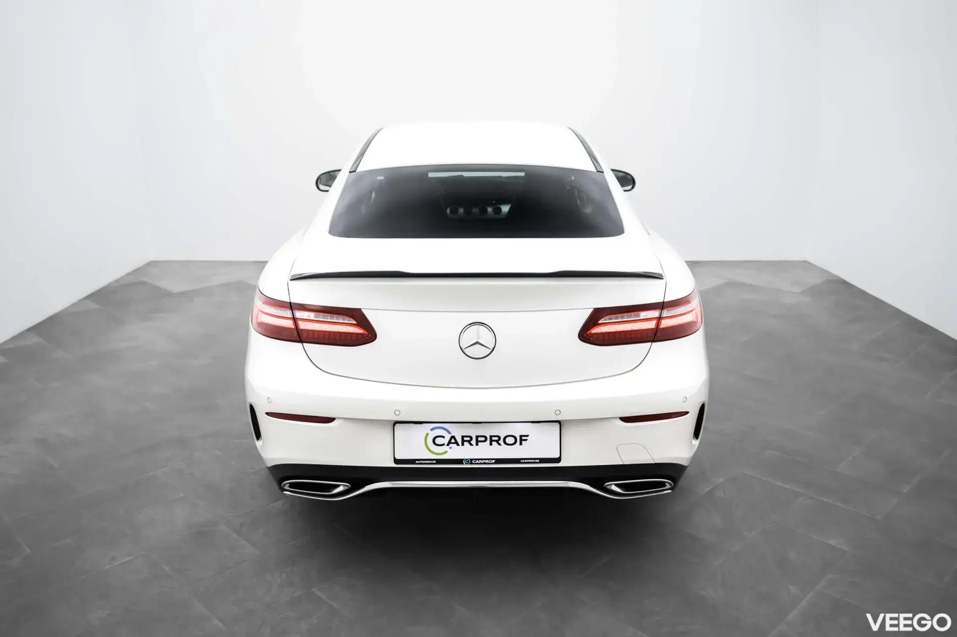 Mercedes-Benz E220 d Coupe AMG 2.0 143kW