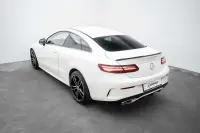 Mercedes-Benz E220 d Coupe AMG 2.0 143kW thumbnail