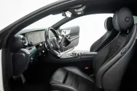Mercedes-Benz E220 d Coupe AMG 2.0 143kW thumbnail