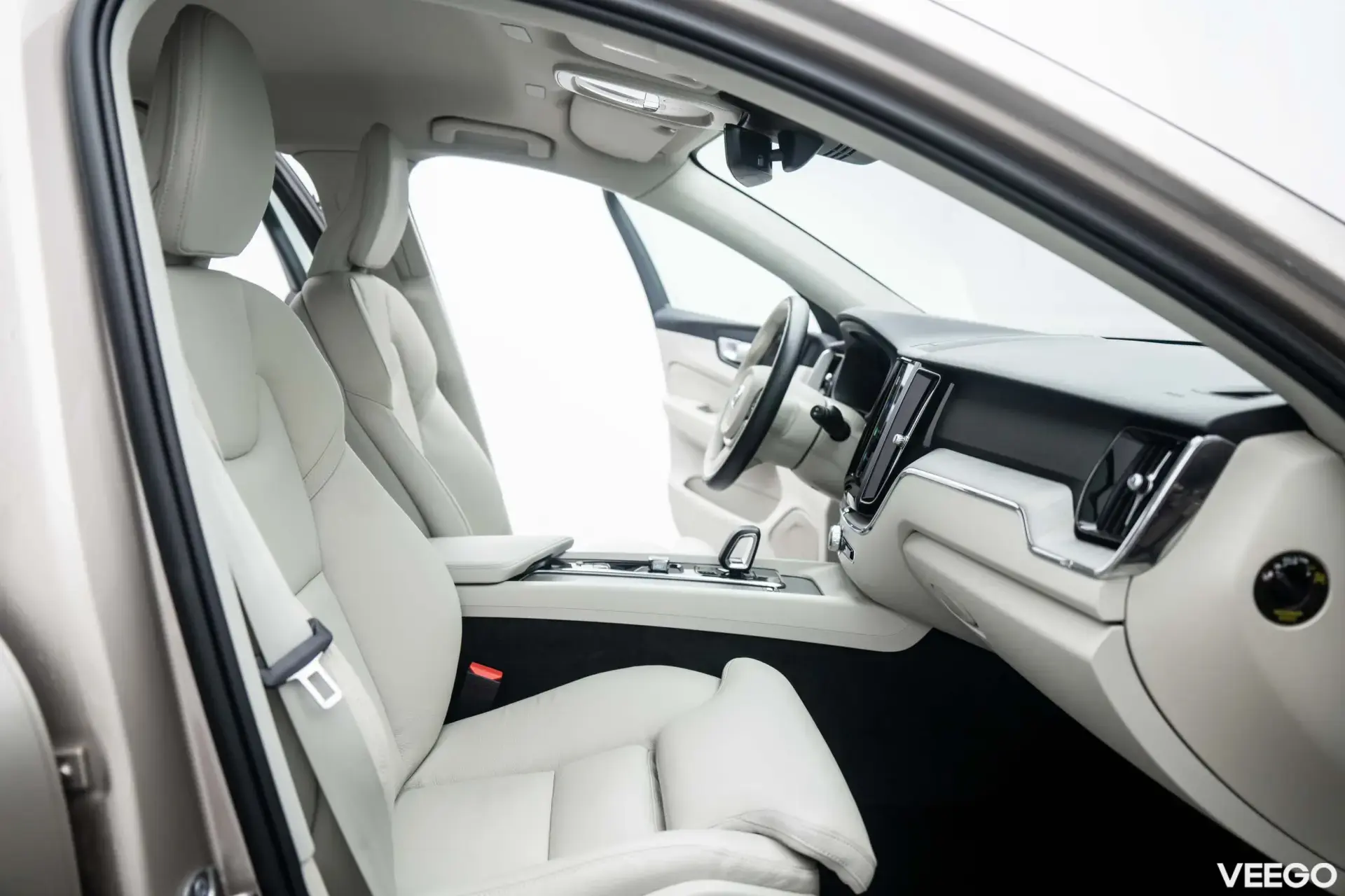 Volvo XC60 Plus Bright AWD 2.0 173kW