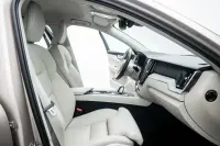 Volvo XC60 Plus Bright AWD 2.0 173kW thumbnail