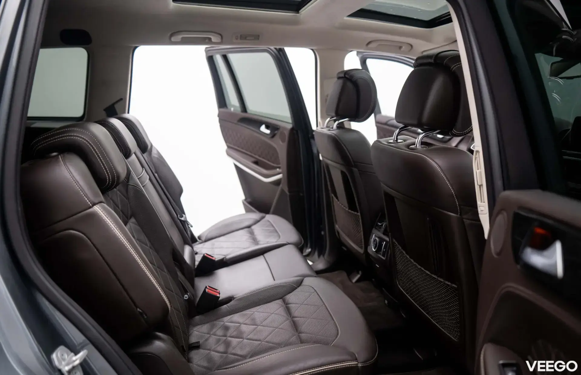 Mercedes-Benz GLS500 4Matic AMG Designo 4.7 335kW
