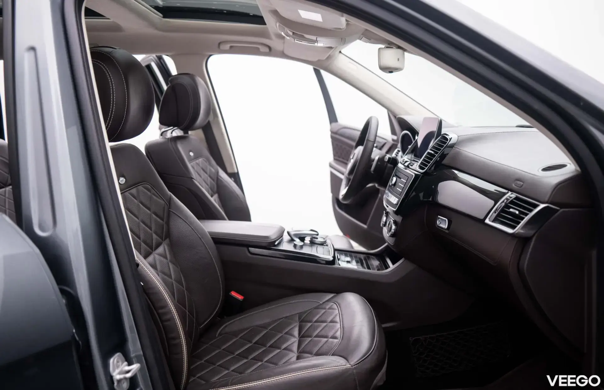 Mercedes-Benz GLS500 4Matic AMG Designo 4.7 335kW