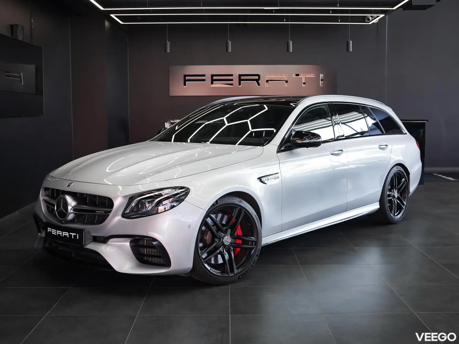 Mercedes-Benz E63 AMG 4.0 450kW