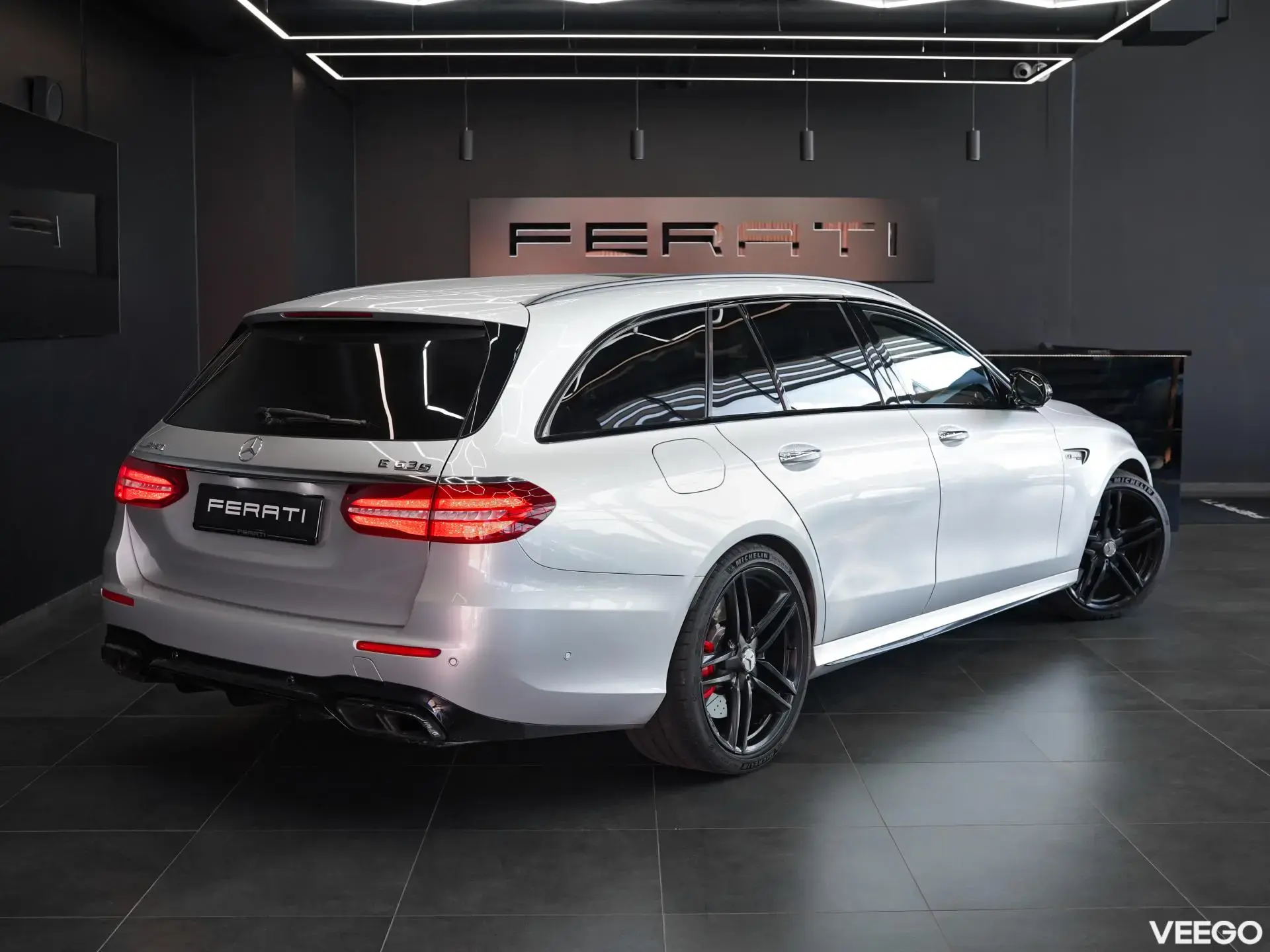 Mercedes-Benz E63 AMG 4.0 450kW