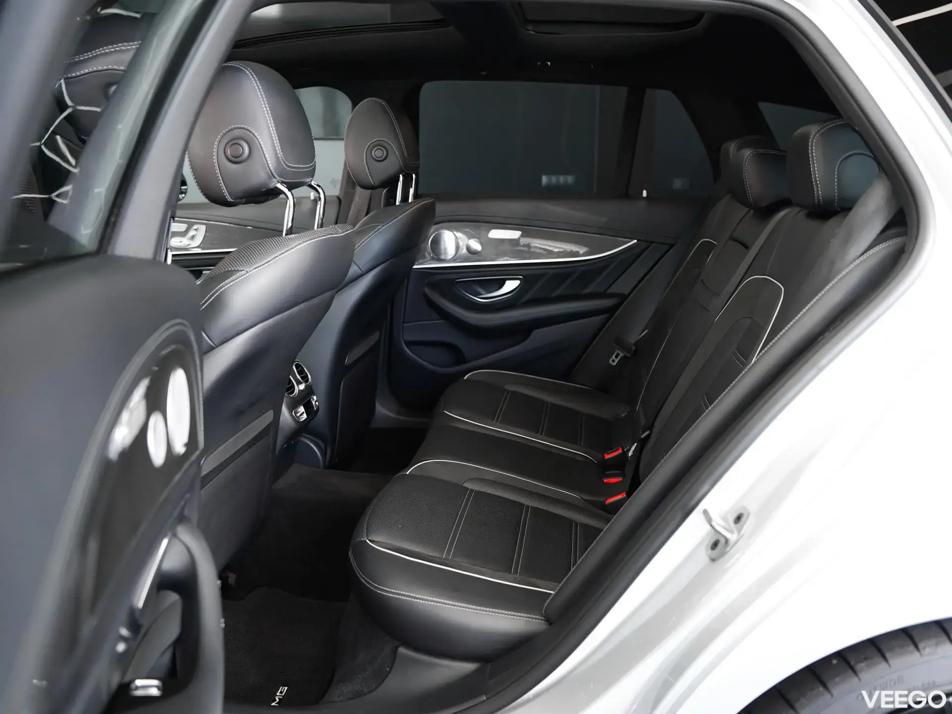 Mercedes-Benz E63 AMG 4.0 450kW