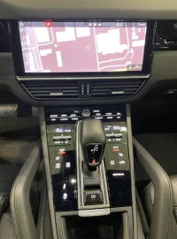 Porsche Cayenne E-Hybrid 3 250kW thumbnail
