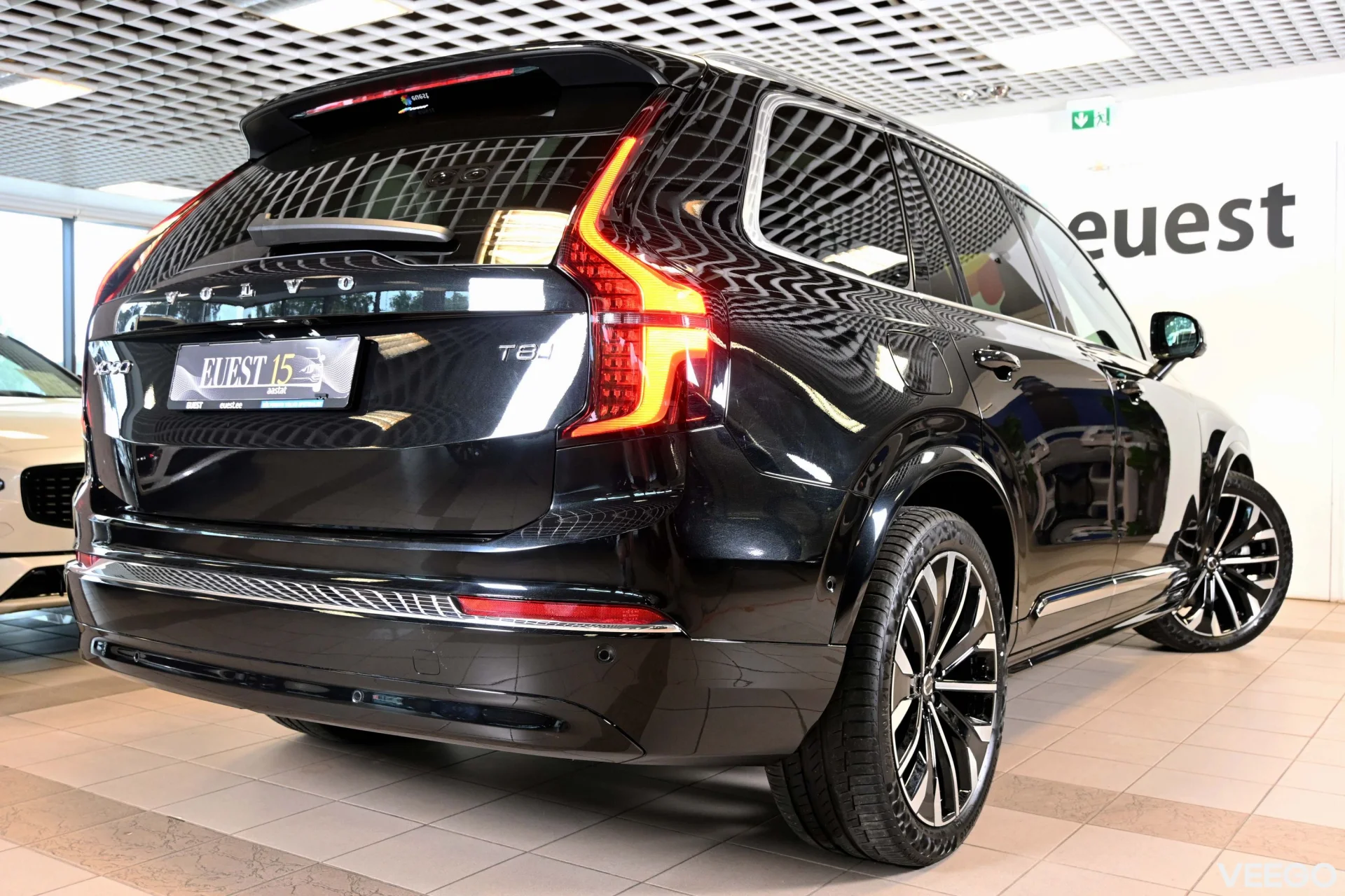 Volvo XC90 AWD 4C B&W LUXURY BRIGHT 7 XENIUM INTELLI SAFE PRO MY26 2 335kW