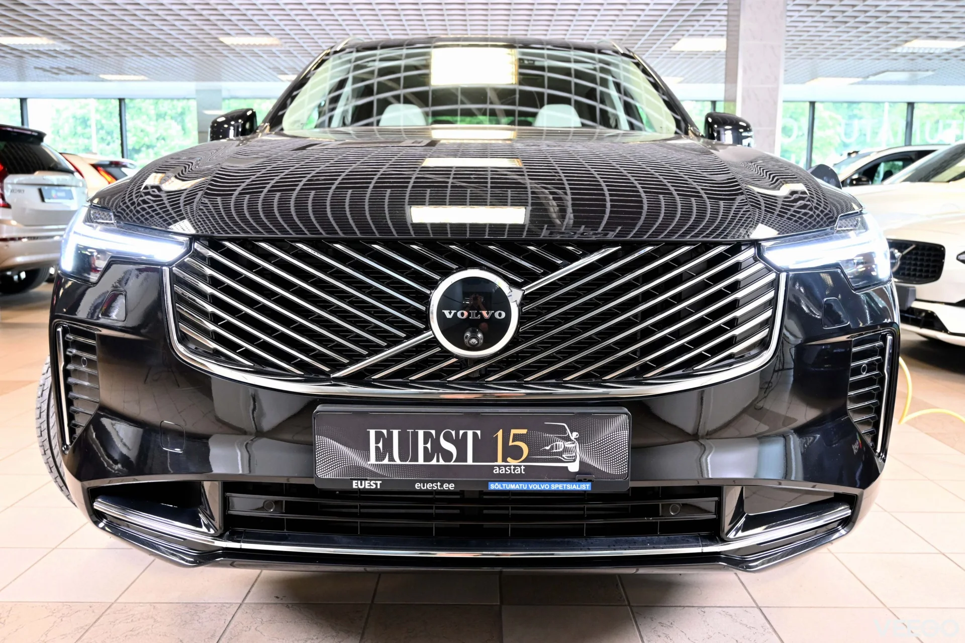 Volvo XC90 AWD 4C B&W LUXURY BRIGHT 7 XENIUM INTELLI SAFE PRO MY26 2 335kW