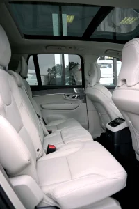 Volvo XC90 AWD 4C B&W LUXURY BRIGHT 7 XENIUM INTELLI SAFE PRO MY26 2 335kW thumbnail