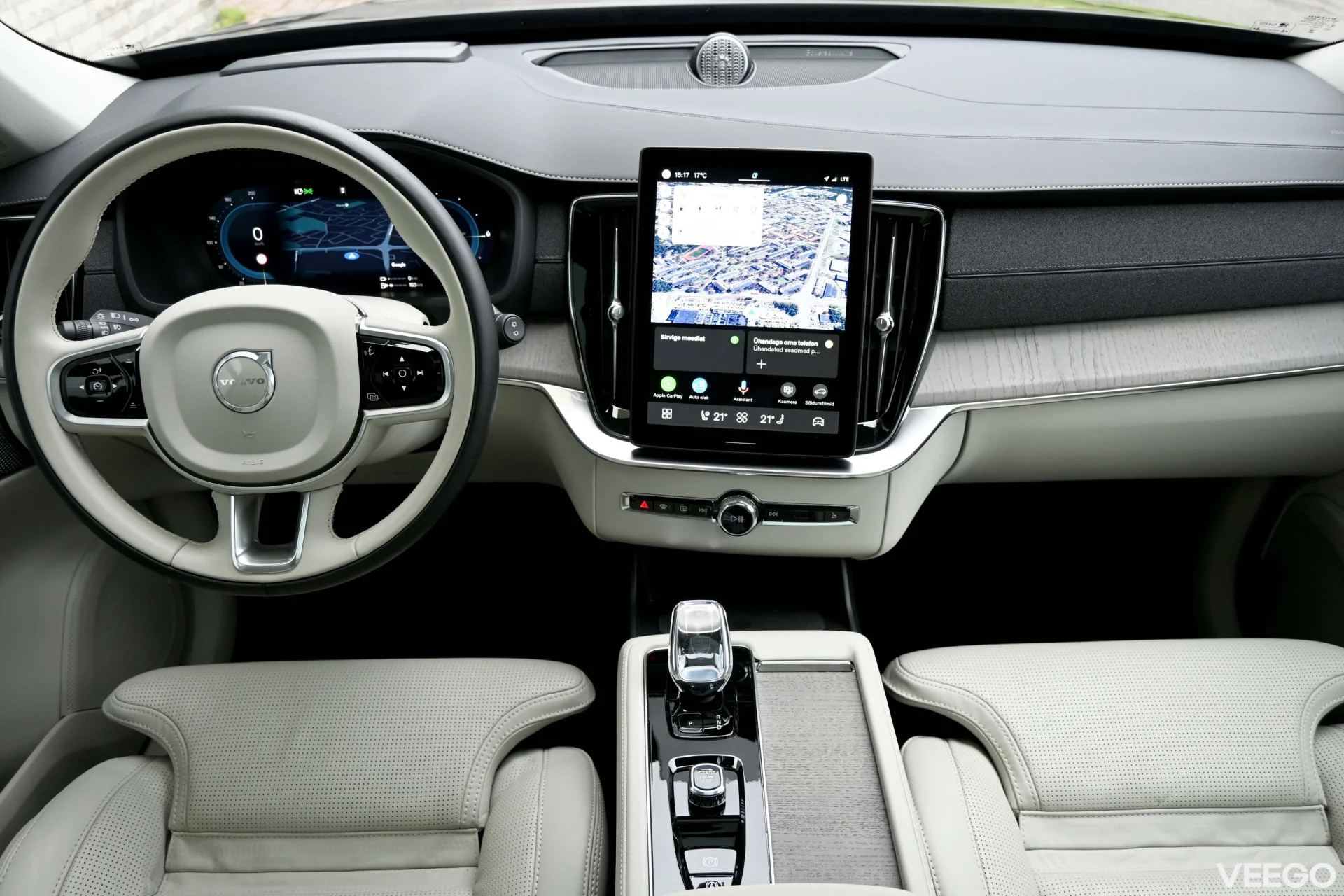 Volvo XC90 AWD 4C B&W LUXURY BRIGHT 7 XENIUM INTELLI SAFE PRO MY26 2 335kW