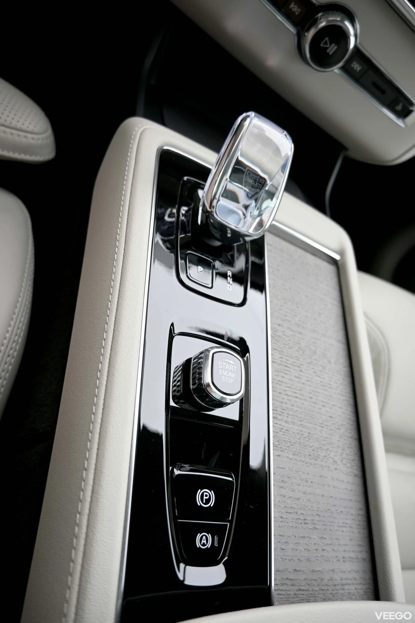 Volvo XC90 AWD 4C B&W LUXURY BRIGHT 7 XENIUM INTELLI SAFE PRO MY26 2 335kW