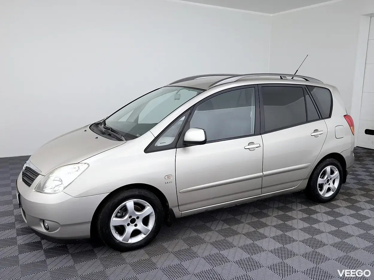 Toyota Corolla Verso 1.6 81kW