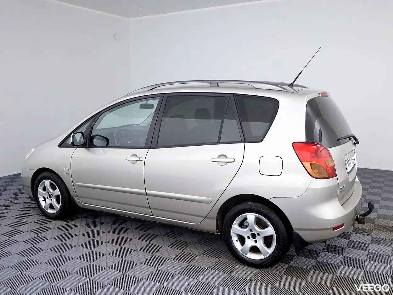 Toyota Corolla Verso 1.6 81kW