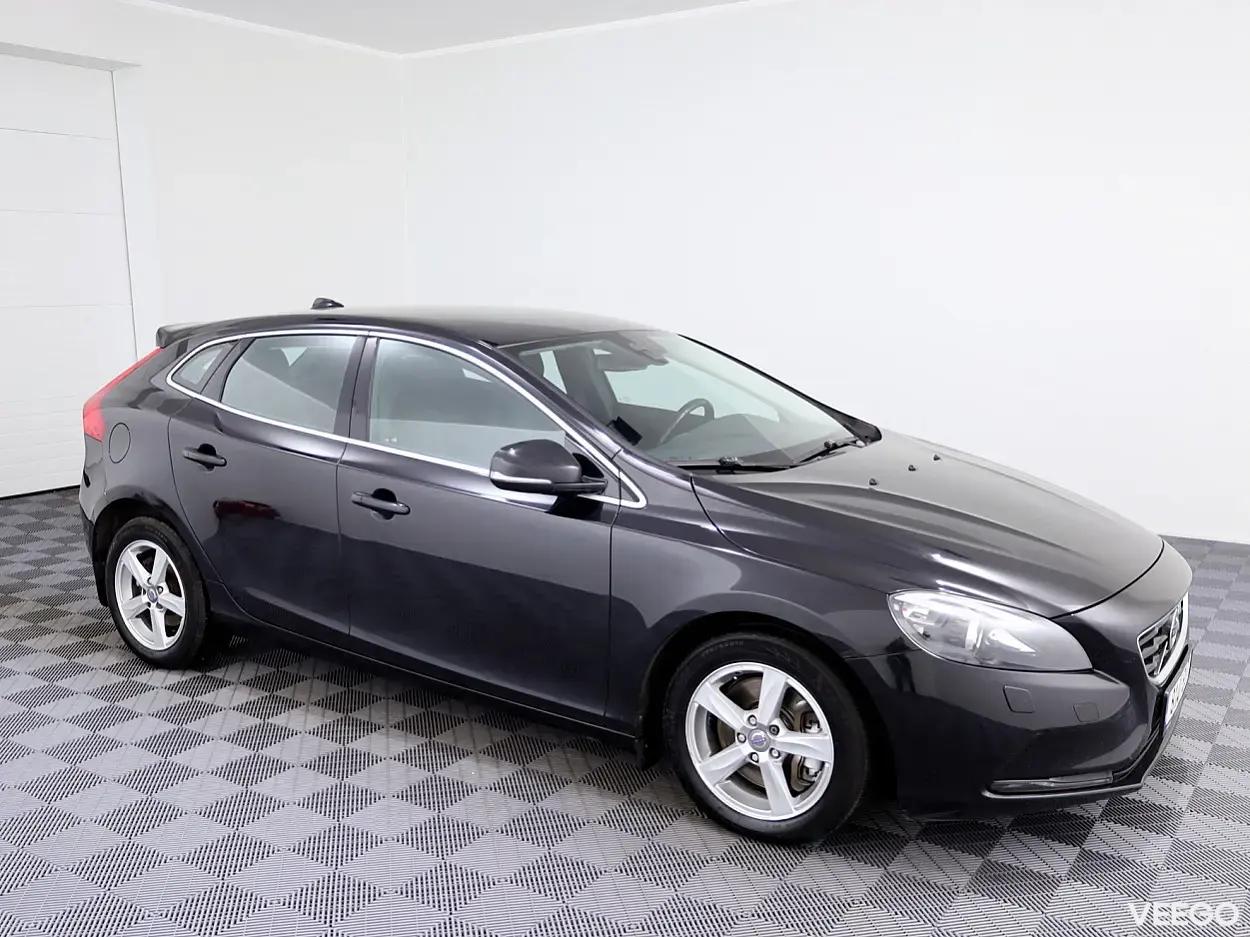 Volvo V40 2.0 110kW