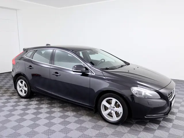 Image of Volvo V40 2.0 110kW
