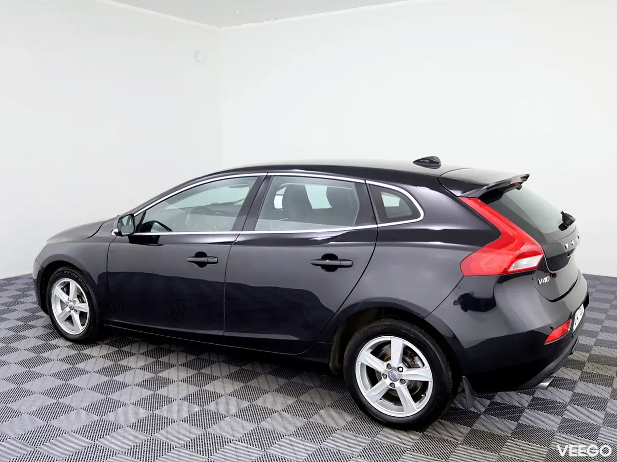 Volvo V40 2.0 110kW