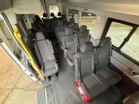 Ford Transit 17 +1 seats / DRIVER AC 114kW thumbnail