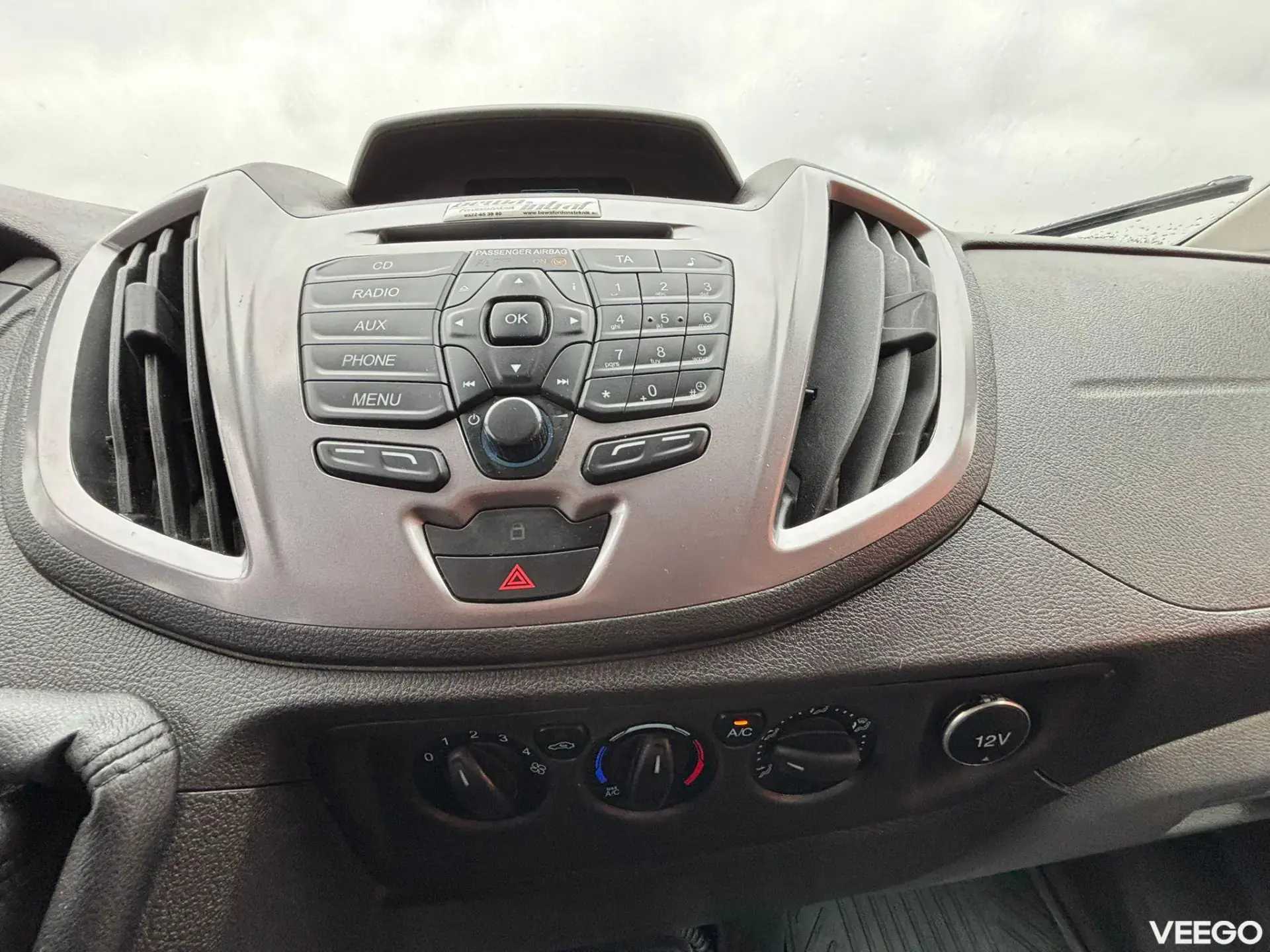 Ford Transit 17 +1 seats / DRIVER AC 114kW