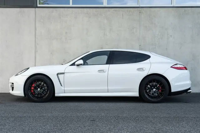 Image of Porsche Panamera Turbo 4.8 368kW