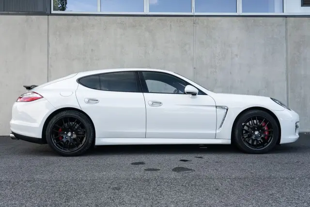 Image of Porsche Panamera Turbo 4.8 368kW